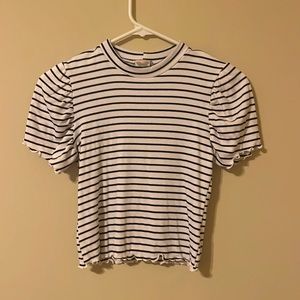 Adorable girl’s striped tee with puff sleeves.
